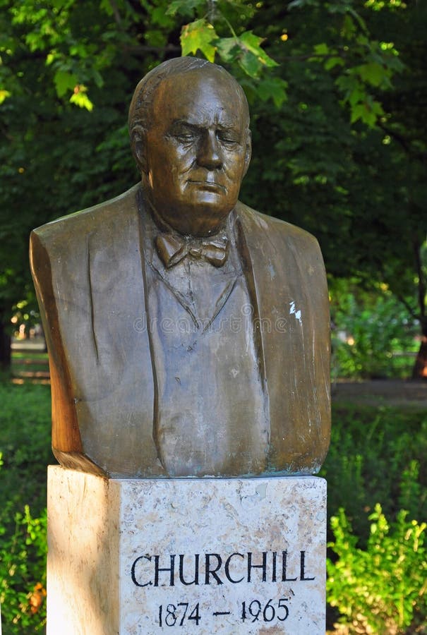 Churchill Bust in Copenhagen Editorial Photo - Image of memorial