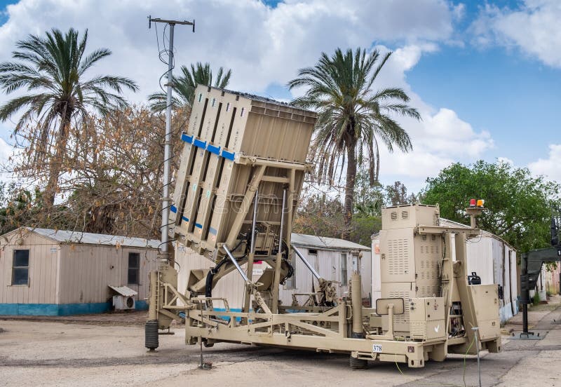 Sistema missilistico di protezione antiaerea di Iron Dome presentato a Hatzerim Israel Airforce Museum