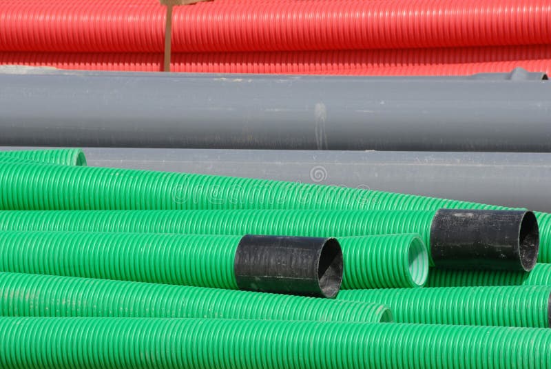 site flexible de pipes de construction colorée photos stock site flexible de pipes de construction colorée photos stock