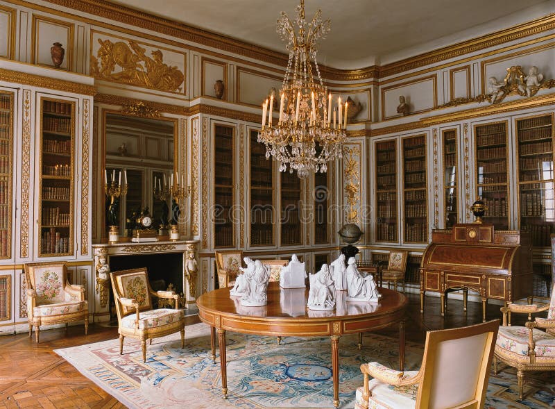 luz de sol Azul combinar Sitio De Madera Con Muebles En El Palacio De Versalles Foto editorial -  Imagen de francia, nadie: 47528711