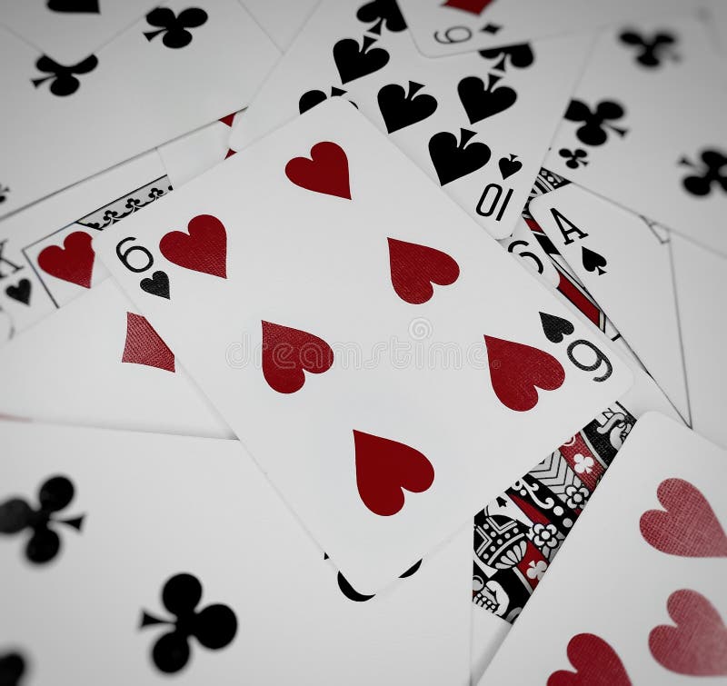 69,300+ Hearts Playing Card Stock Photos, Pictures & Royalty-Free Images -  iStock