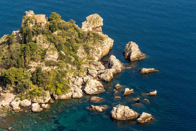 Sizilien: Vogelperspektive von ` s Isola Bella Insel stockfotografie Sizilien: Vogelperspektive von ` s Isola Bella Insel stockfotografie