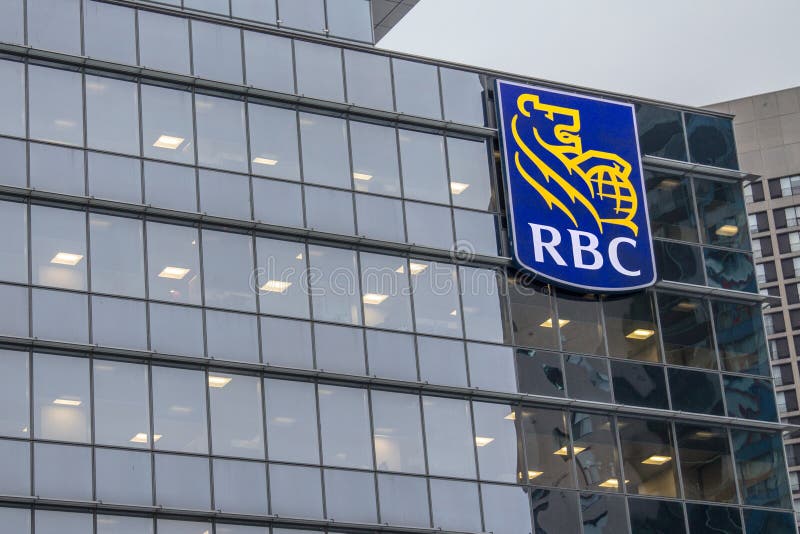 Sièges sociaux de la banque de RBC à Toronto. Royal Bank de Canada RBC est une entreprise de services financiers multinationale canadienne et la plus grande banque dans le Canada La banque sert plus de 16 millions de clients et a 78. 000 employés dans le monde entier Les sièges sociaux d'entreprise de société sont situés à Toronto, Ontario