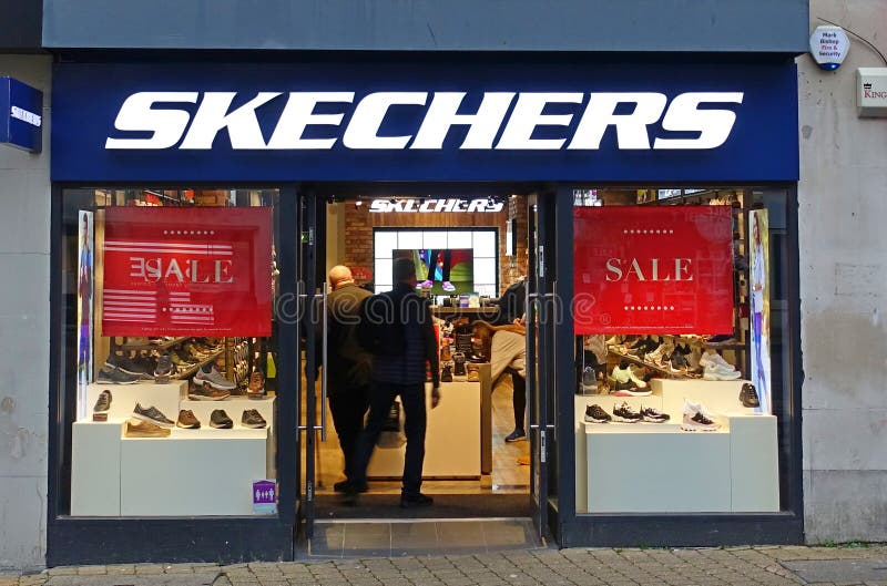 shops that sell skechers