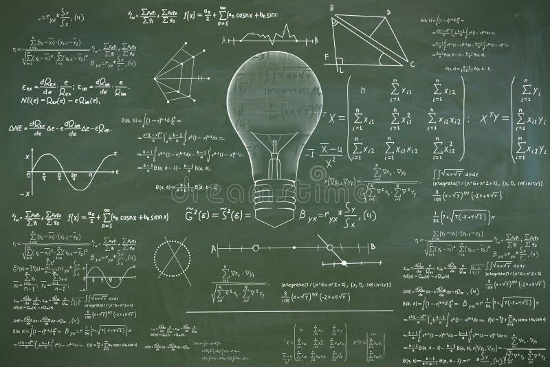 Sketch astratto della lampada con formule matematiche sullo sfondo della parete della lavagna della lavagna. la scienza delle idee fotografia stock
