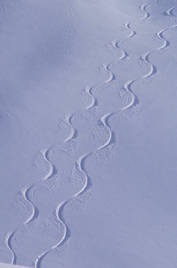 Ski tracks