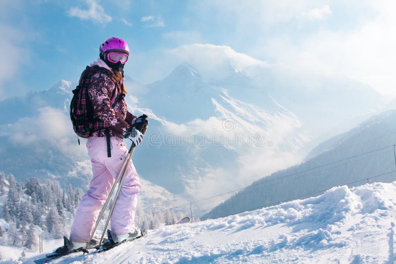 skiier alps kobieta fotografia stock skiier alps kobieta fotografia stock