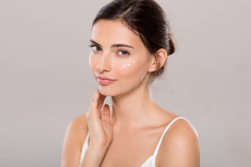 Skincare met vochtinbrengende crème stock afbeelding Skincare met vochtinbrengende crème stock afbeelding