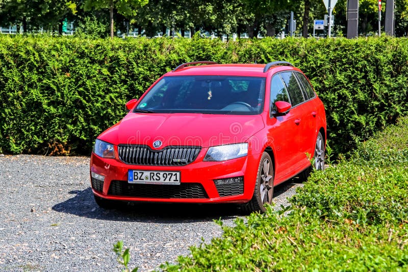 Skoda octavia vrs 2024. VRS Шкода вектор. Шкода VRS логотип.