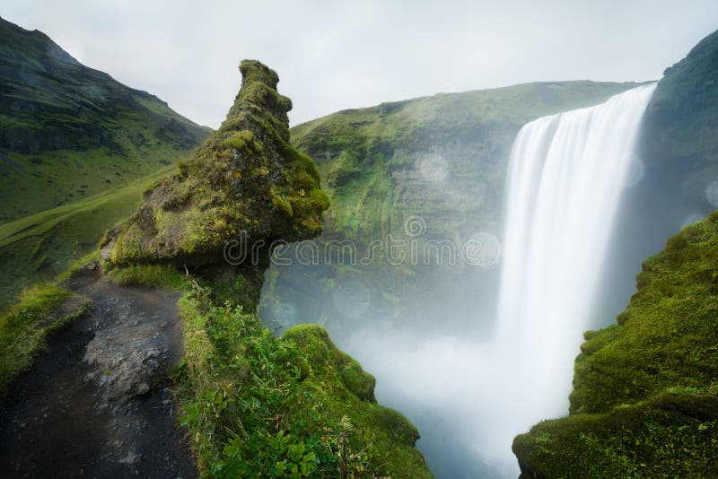 Skogafoss siklawa w Iceland zdjęcia royalty free Skogafoss siklawa w Iceland zdjęcia royalty free