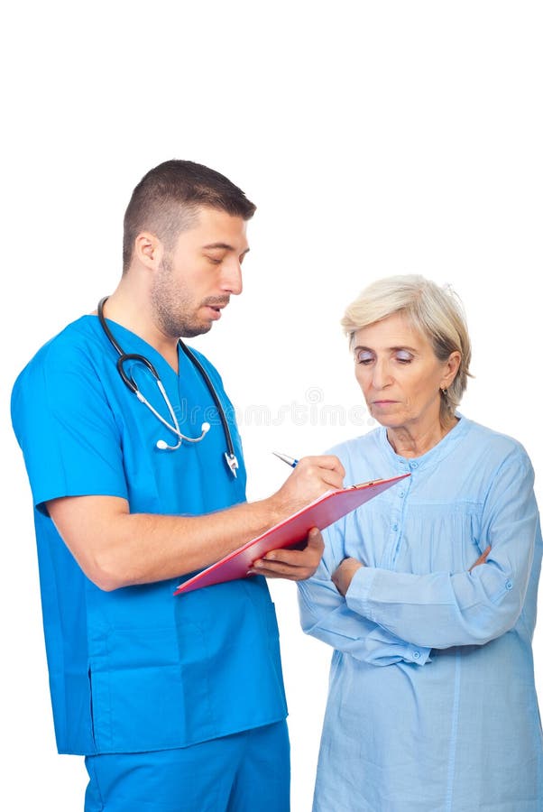 skriver det male patient recept för doktorn royaltyfri foto skriver det male patient recept för doktorn royaltyfri foto