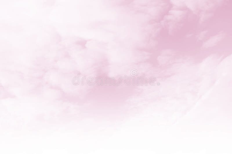 Bầu trời hồng mây đẹp đến mê hồn đã được chụp lại trong hình ảnh này. Hãy ngắm nhìn, tận hưởng và thưởng thức cảm giác tuyệt vời khi đắm mình trong sắc hồng tím nhẹ nhàng của mây trên bầu trời.