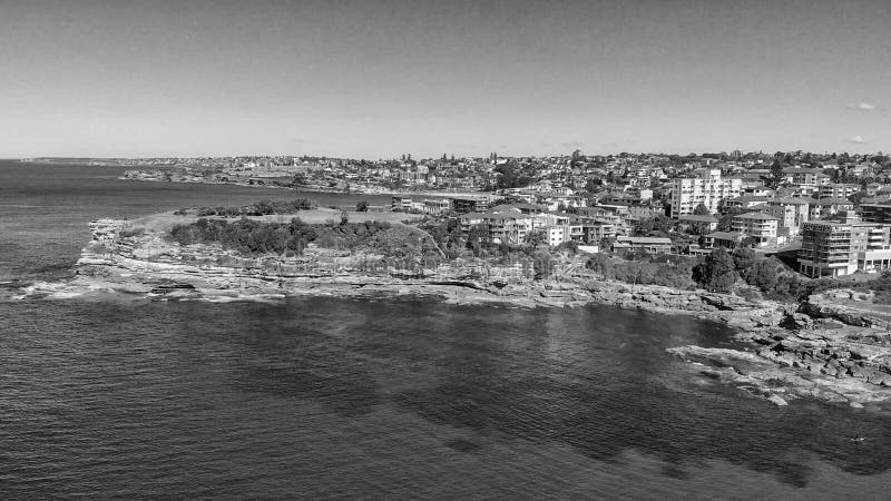 Skyline aérea panorâmico da praia de Bondi, Sydney fotografia de stock royalty free Skyline aérea panorâmico da praia de Bondi, Sydney fotografia de stock royalty free