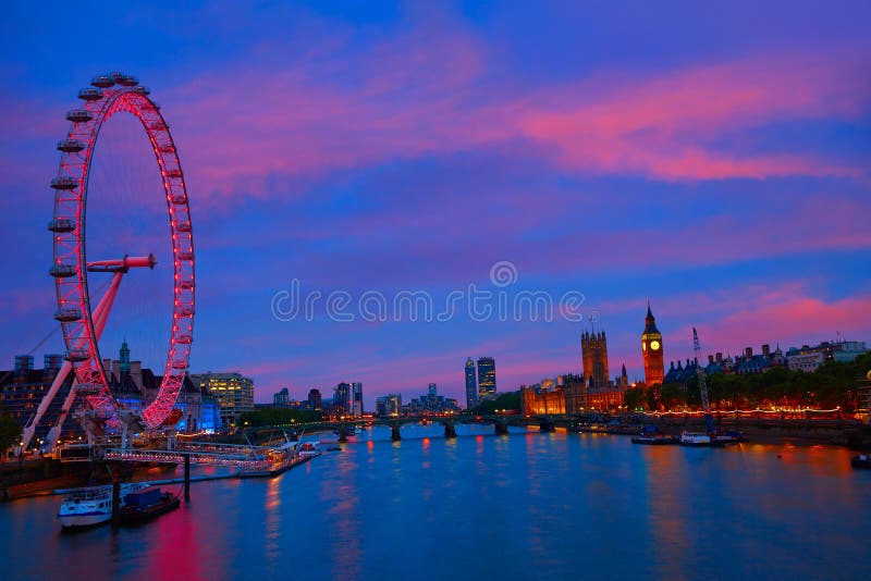 Olho De Londres Durante O Por Do Sol Em Londres, Inglaterra, Reino