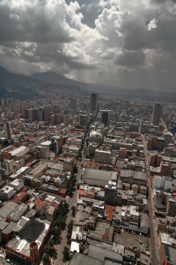 Skyline de Bogotá imagem de stock Skyline de Bogotá imagem de stock