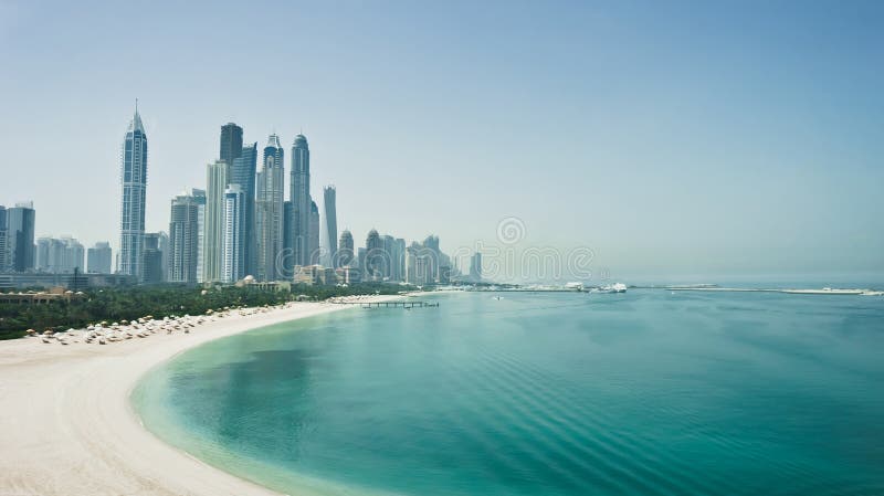 Skyline de Dubai fotografia de stock royalty free Skyline de Dubai fotografia de stock royalty free