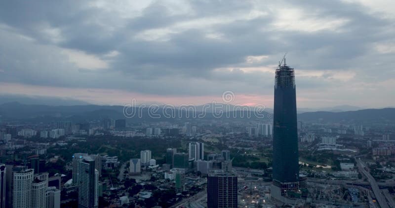 Skyline de Kuala Lumpur da vista superior na manh?