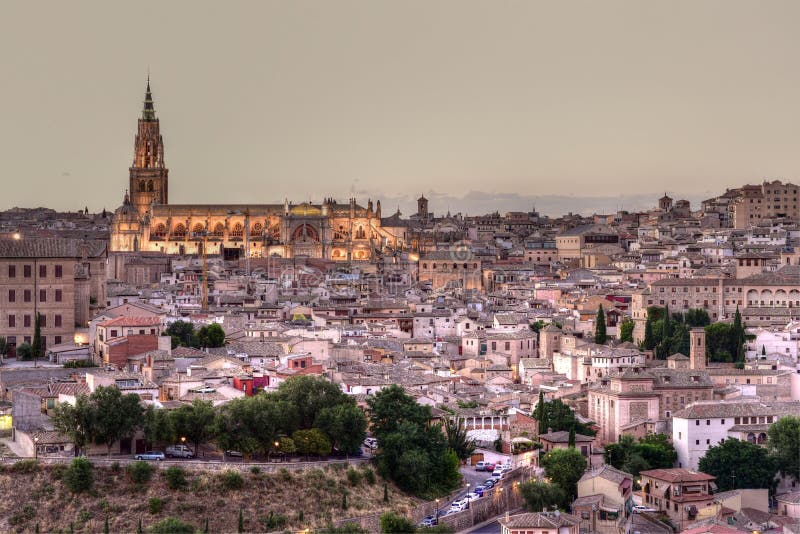 Skyline velha da cidade de Toledo foto de stock royalty free Skyline velha da cidade de Toledo foto de stock royalty free