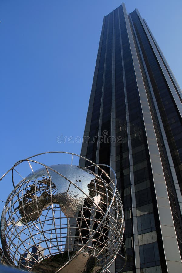 Skyscrape y el globo