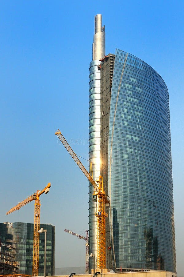 Skyscraper construction works