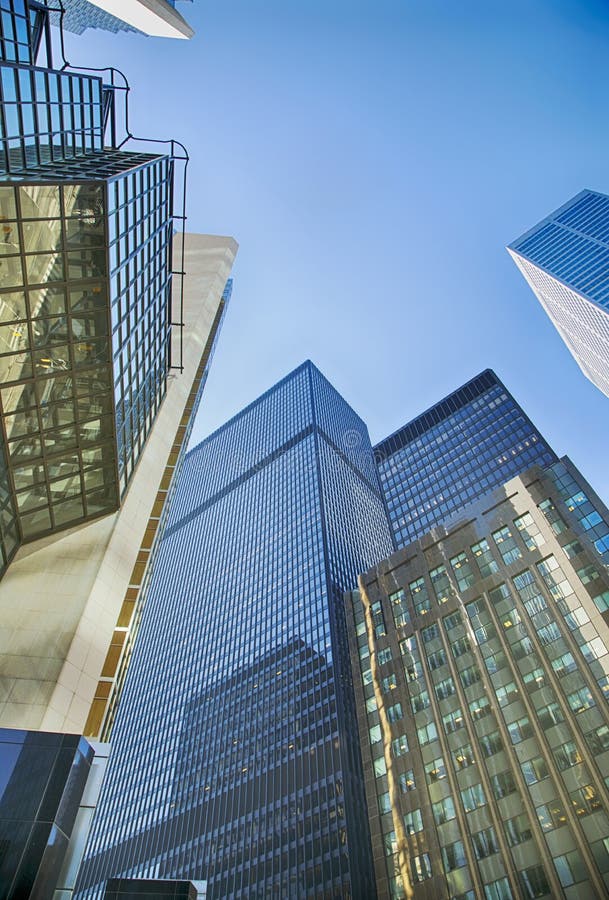 Skyskrapor i det finansiella området i i stadens centrum Toronto, Kanada arkivfoto Skyskrapor i det finansiella området i i stadens centrum Toronto, Kanada arkivfoto