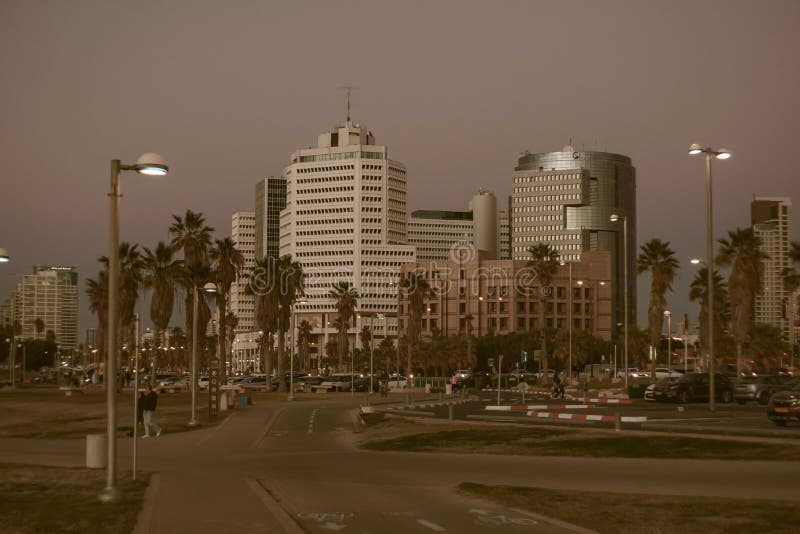 Skyskrapor i Tel Aviv 1 arkivbild Skyskrapor i Tel Aviv 1 arkivbild