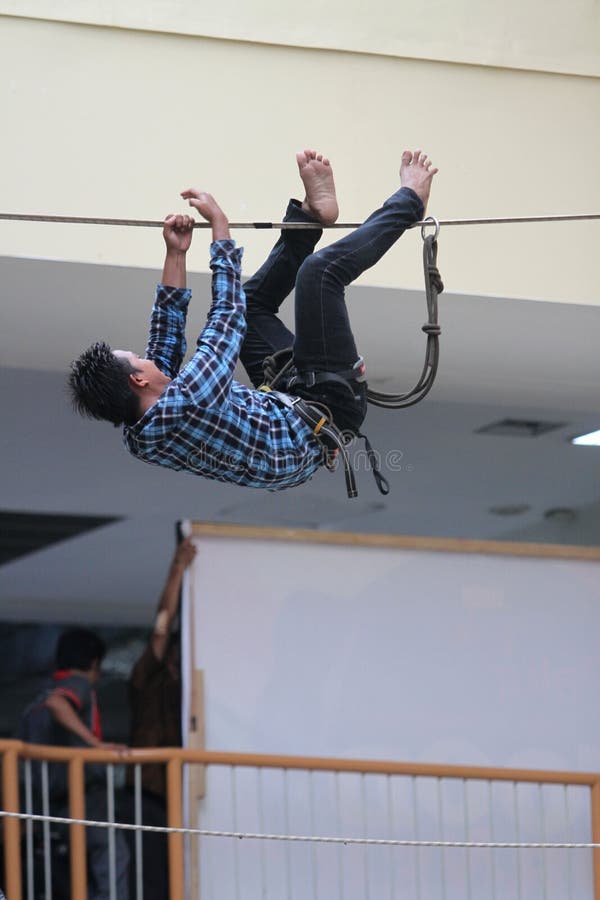 Slackline editorial photography. Image of central, acrobatics 70158927