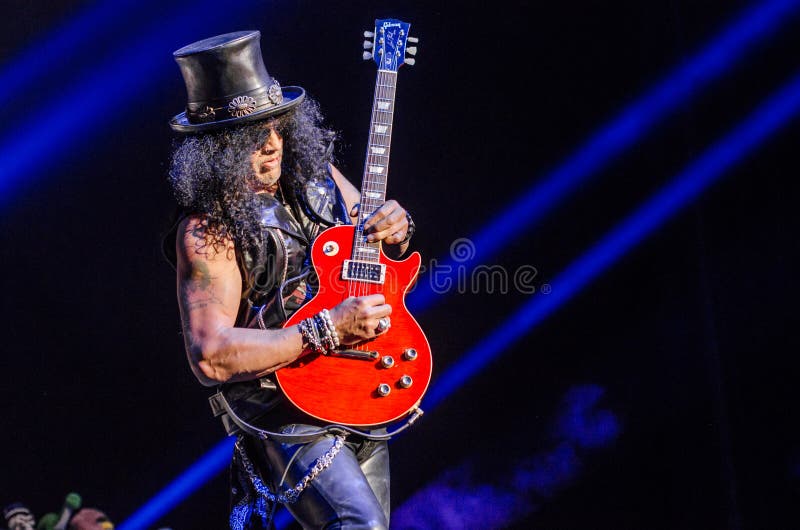 Slash Guns N' Roses inducted into Hollywood's Rock Walk, held at the Guitar  Center Hollywood, California - 17.01.07 Stock Photo - Alamy