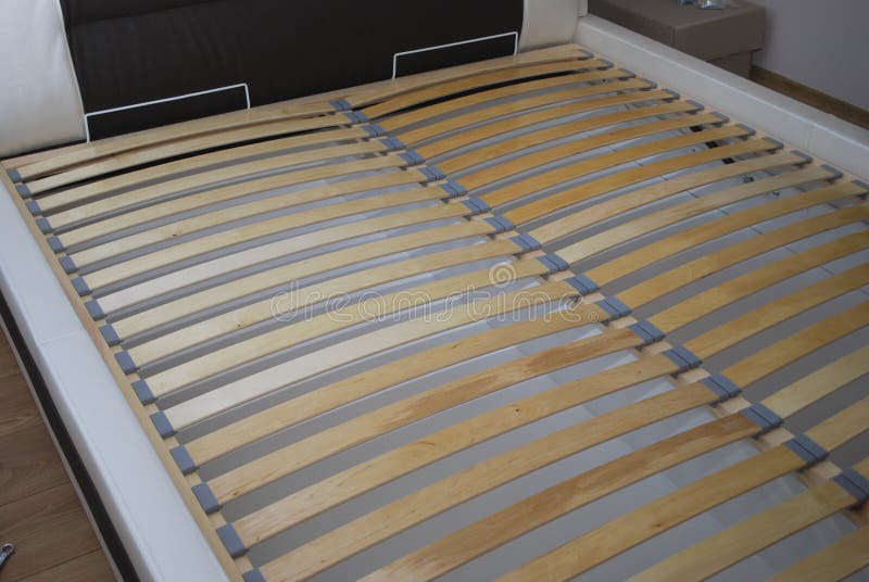 under mattress bed with shelves