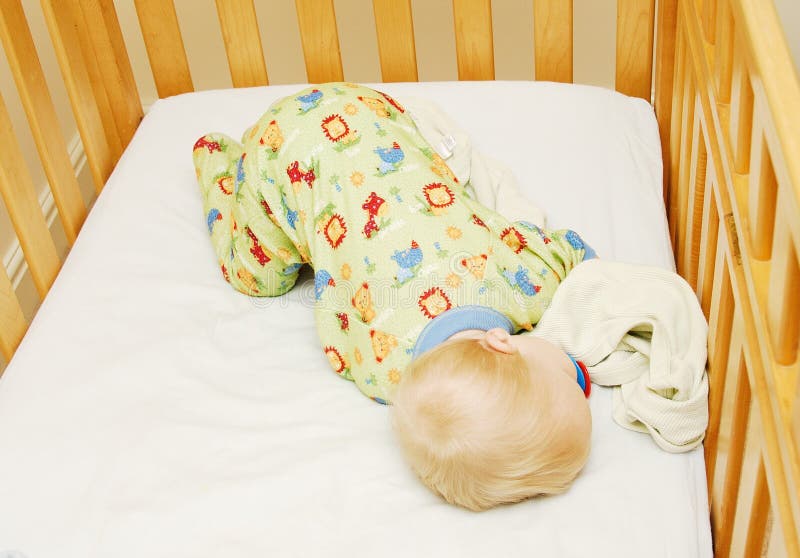 Sleeping Crib For One Year Old at Peggy Cooper blog