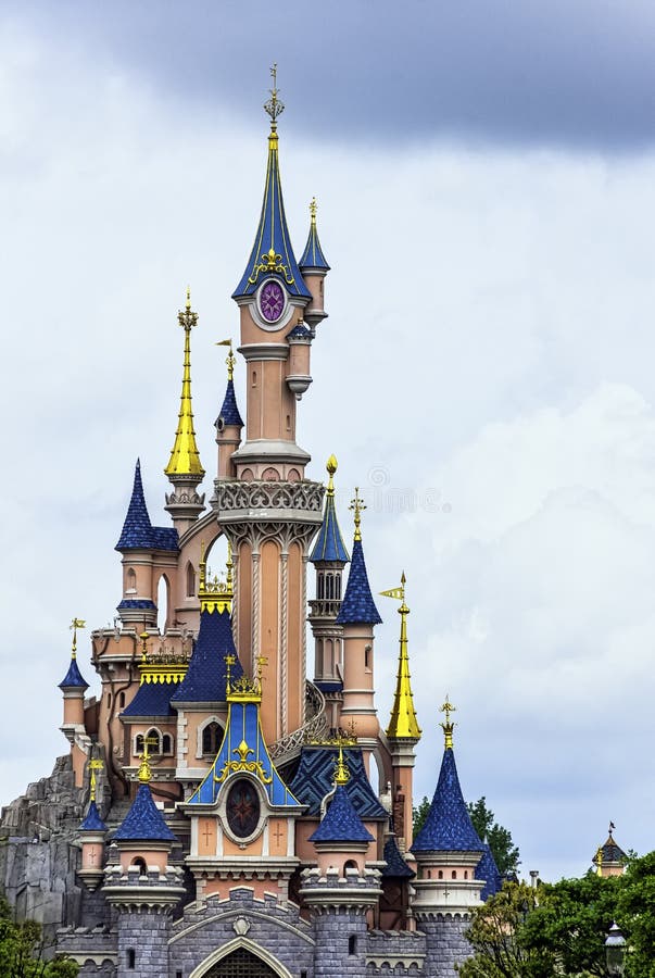 The Sleeping Beauty Castle at Disneyland Paris in France Stock Photo - Alamy