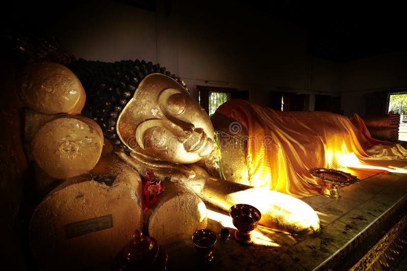 Sleeping buddha stock photo. Image of gold, thailand - 12712936