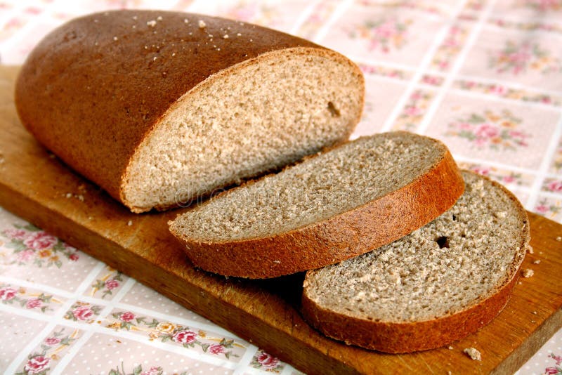 Sliced brown bread stock photo. Image of dinner, vitamin 3065384