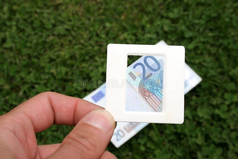 Slide, twenty euro