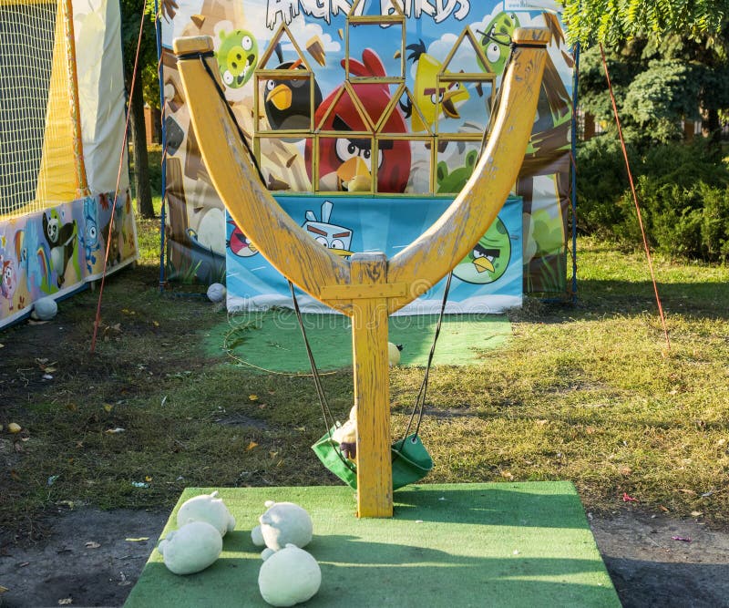 Slingshot in the park editorial image. Image of slingshot 140490115