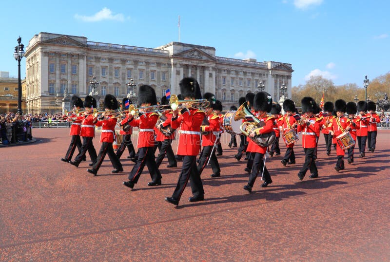 Slott för buckinghamändringsguard royaltyfri bild