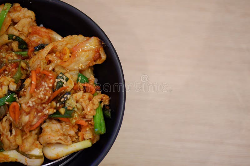 Slut upp ris med kimchi arkivfoton Slut upp ris med kimchi arkivfoton