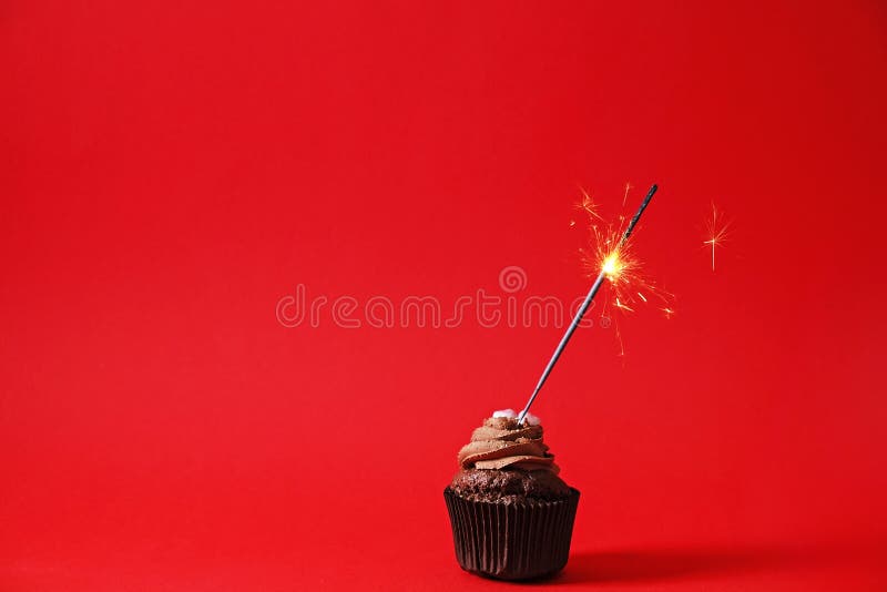 Smakowity dom robić piec urodzinowi muffins cukierki Yummy piekarnia produkty zli dla postaci Niezdrowi cukierki Wakacyjni boże n obrazy royalty free Smakowity dom robić piec urodzinowi muffins cukierki Yummy piekarnia produkty zli dla postaci Niezdrowi cukierki Wakacyjni boże n obrazy royalty free