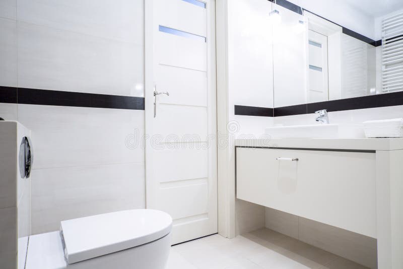 Small black and white bathroom