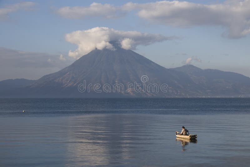 Small boat at the lake