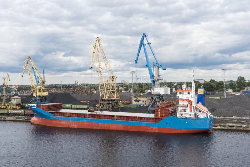 Small Bulk Carrier Ship Loading Coal Riga Editorial Photo - Image ...