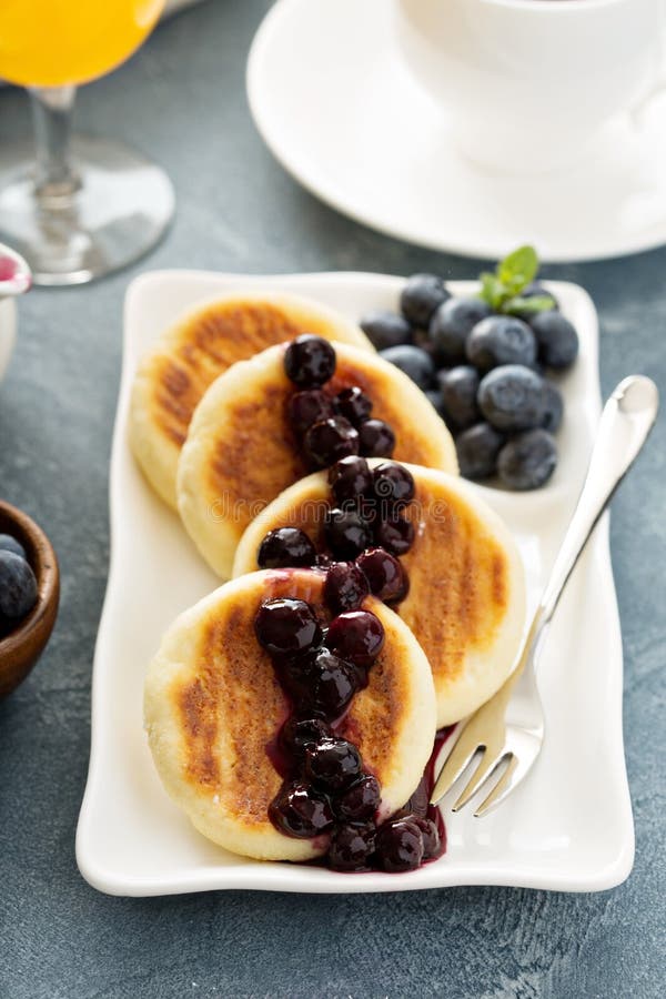Small cottage cheese pancakes stock photography