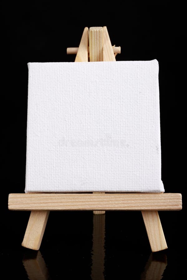 Small Easel with White Blank Cloth on a Wooden Table. Miniature Painting  Accessories Stock Photo - Image of exhibition, easel: 199067012