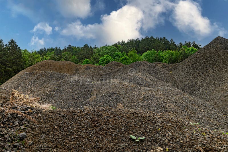 Rocks, Small Rocks Or Gravel Used For Construction Of Buildings Stock  Photo, Picture and Royalty Free Image. Image 122249118.