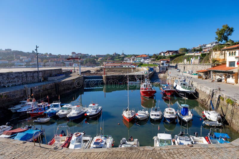 Printable Small Harbor Ships