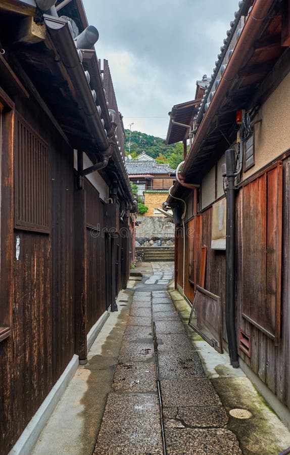 Machiya Traditional Wooden Houses In Narrow Backstreet In Old Kyoto ...