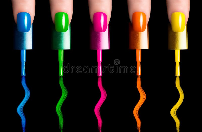 Smalto nei colori dell'arcobaleno del Fluor immagini stock Smalto nei colori dell'arcobaleno del Fluor immagini stock