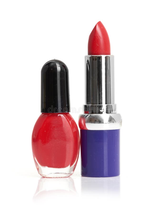 Smalto rosso di chiodo e del rossetto immagine stock libera da diritti Smalto rosso di chiodo e del rossetto immagine stock libera da diritti