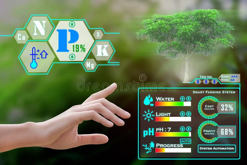 Smart, das mit Technologie bewirtschaftet lizenzfreie stockfotos Smart, das mit Technologie bewirtschaftet lizenzfreie stockfotos