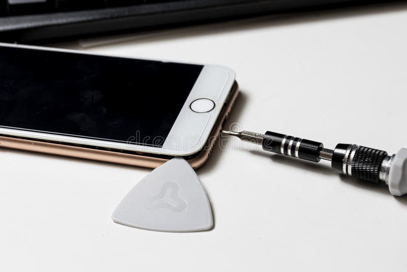 Smartphone Battery Replacement, Repair, LCD Panel Replacement Stock